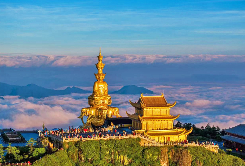 Mount Emei's Golden Summit