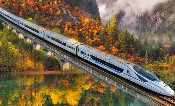 4 Days Chengdu Jiuzhaigou & Huanglong Tour by High-Speed Train