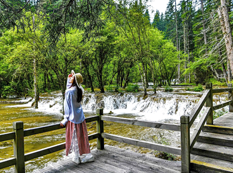 visit Mounigou Valley at Songpan