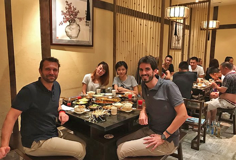 Taste Sichuan hot pot in Chengdu