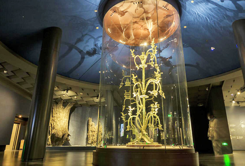 Explore Sanxingdui Bronze Divine Tree
