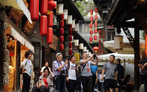 Top 12 Chengdu Food Street and Street Food Market Unmissable in Your Chengdu Tour