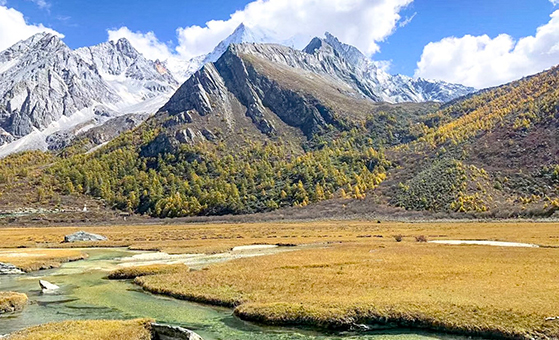10 Days Malaysia Chengdu Jiuzhaigou Huanglong Daocheng Yading Tour
