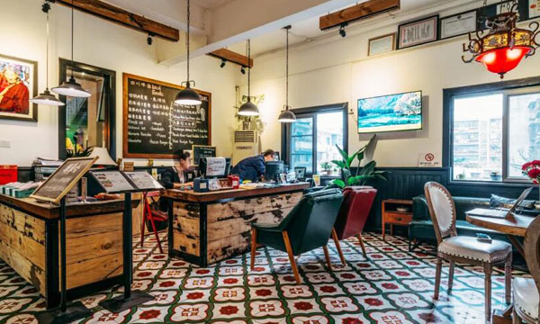 Chengdu Flipflop Lounge Hostel Poshpacker