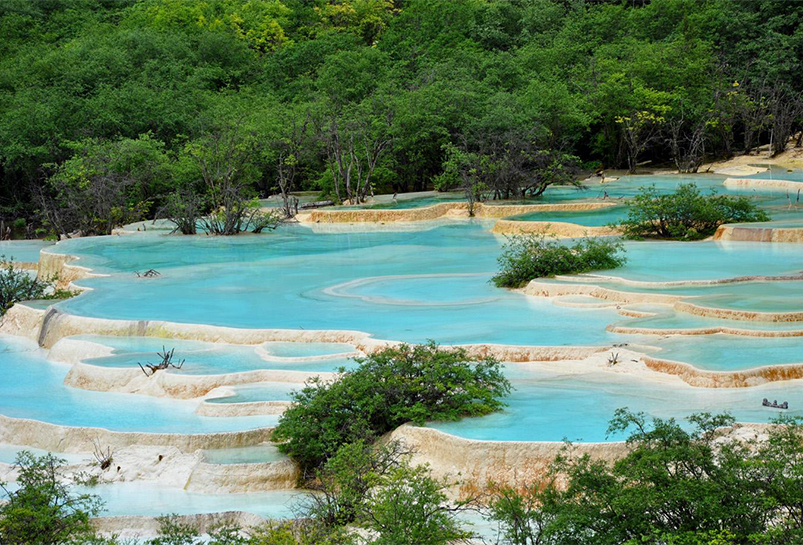 Huanglong Colorful Pool