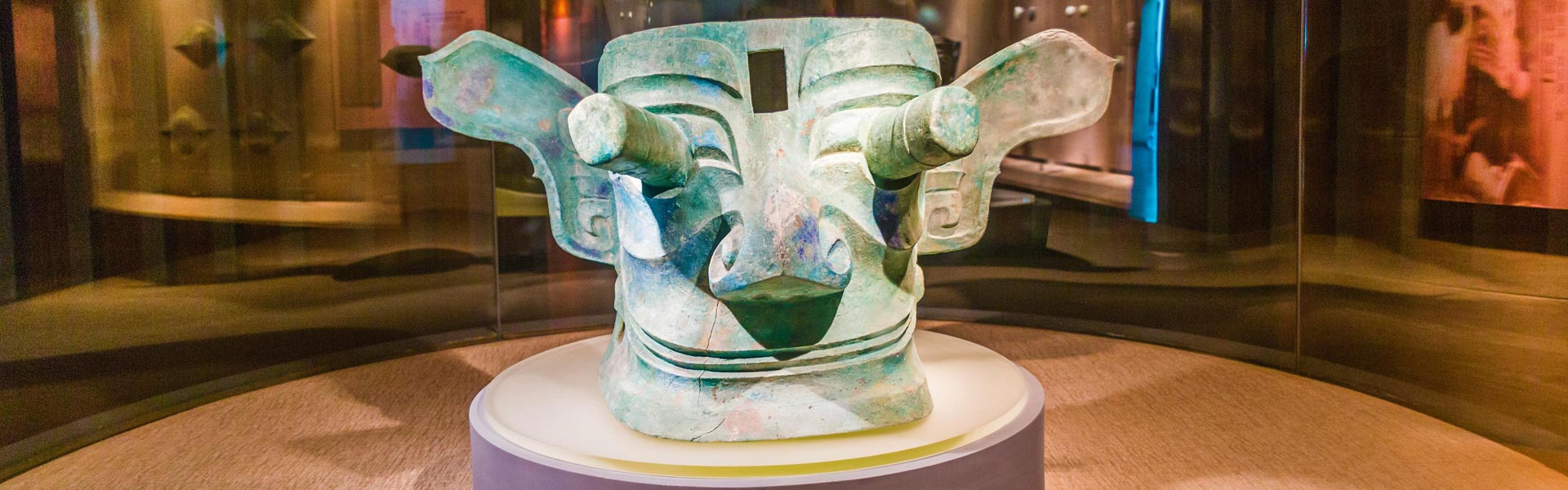 Chengdu Panda and Guanghan Sanxingdui Tour