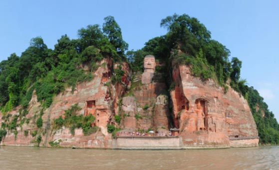 4 Days Malaysia Chengdu Leshan Emeishan Tour with Panda Visit