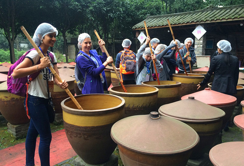 Making Pixian Chili Bean Paste in Cuisine Museum
