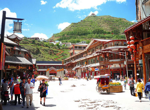 Inside the city walls of Songpan