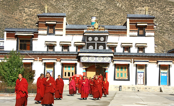 5 Days Lanzhou Xiahe Labrang Monastery and Langmusi Tour