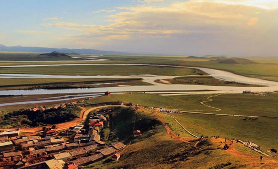 6 Days Jiuzhaigou, Huanglong National Park & Langmusi Monastery, Grassland Tour