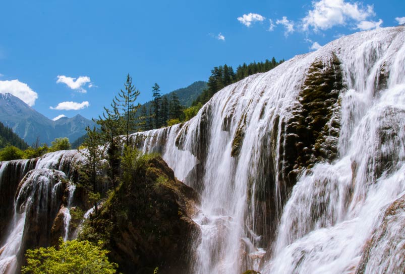 Jiuzhaigou Valley Waterfall