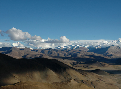 you can see the Mt Everest from Tingri