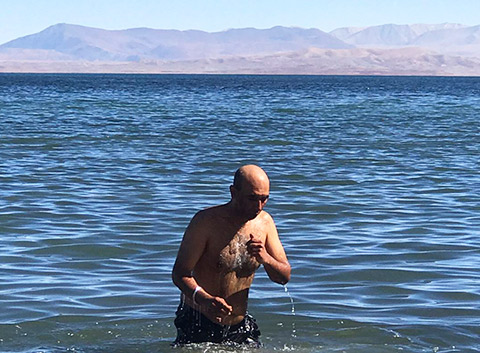 Bathe in Lake Manasarovar
