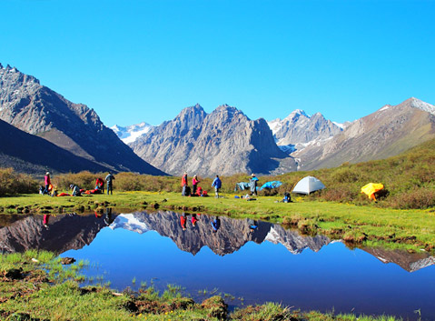 Camping near the Xiannu Lake