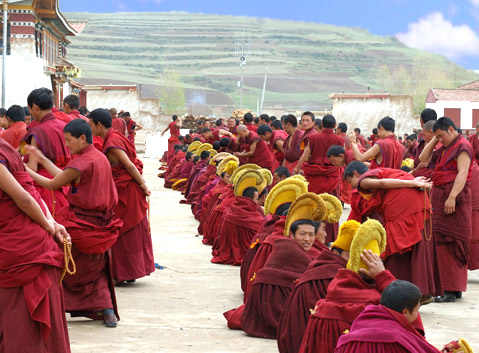 The Lamas of Aba County