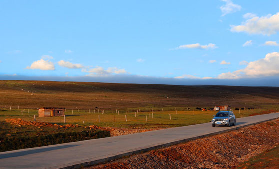 17 Days Kunming to Lhasa Overland Tour