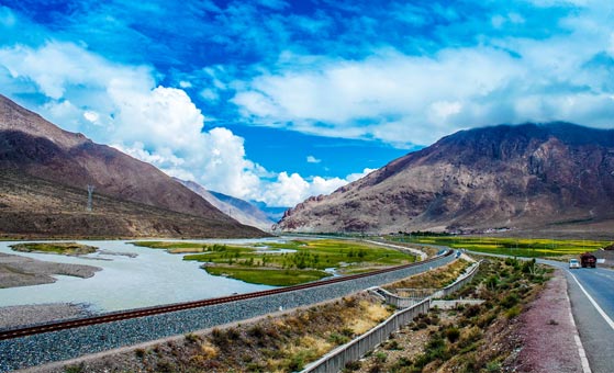 11-Day Xining to Lhasa Overland Tour via Qinghai Tibet Highway