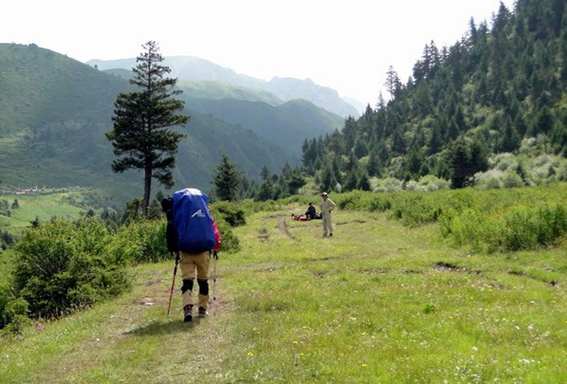 Trekking Tour in Qizanggou