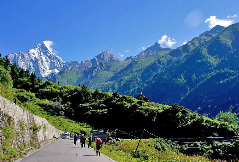 The peaceful forests of Changping Valle