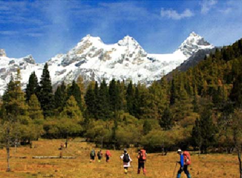 Hiking in Changping Valley