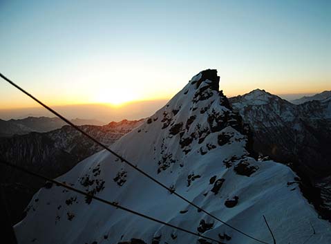 Erfeng Base Camp