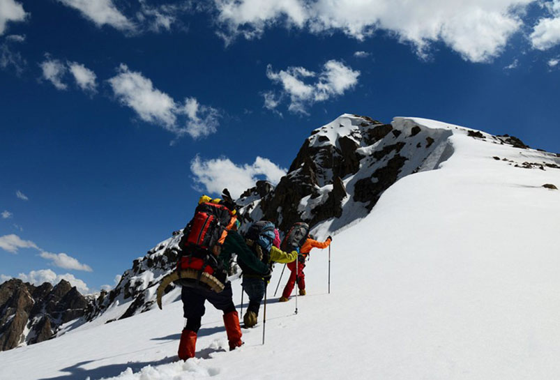 Four Girls Mountain First Peak Climbing