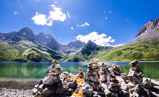 6 Days Songpan Qizanggou Valley Route 2 Hiking Tour (Level: Moderate)