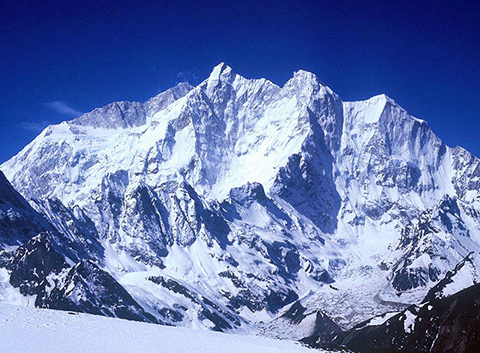 Mt. Chomo Lonzo