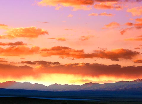 Sunrise over the Mansarovar Lake