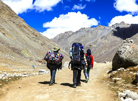 Trekking people