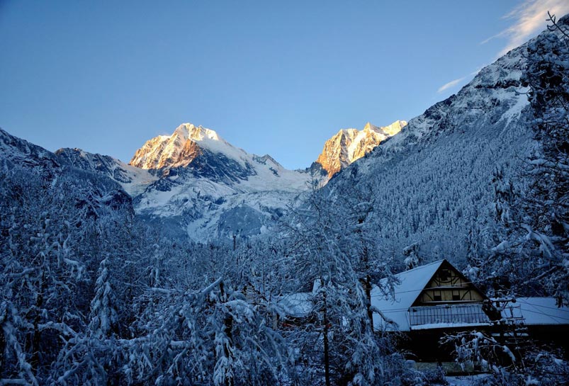 Hailuogou Valley
