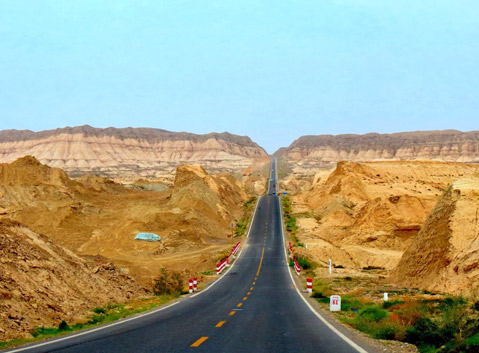 The Road between Hotan and Kashgar
