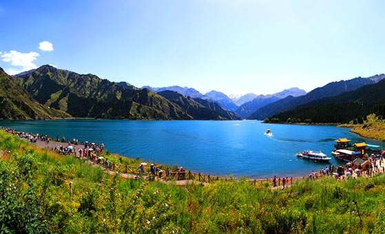 4 Days Urumqi Tianchi Lake Leisure Tour