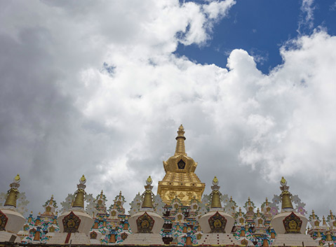 Pagodas in Yarchen Monastery