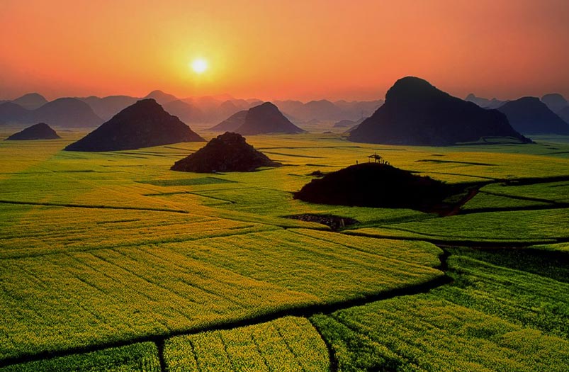 Sunset from Hundred Thousand Hills in Luoping