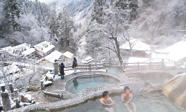  Natural hot spring in Guergou