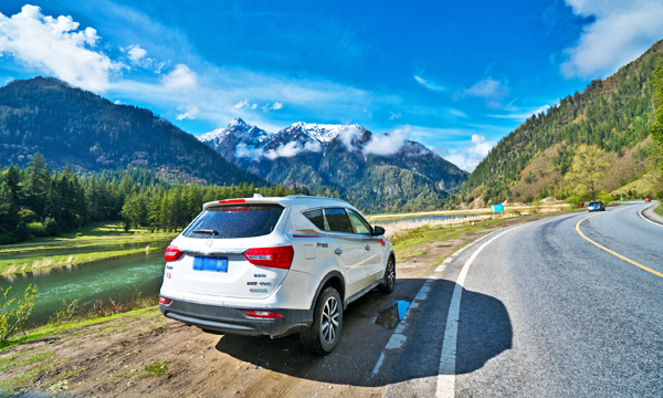 Private transfer from Huanglong Jiuzhai Railway Station to Jiuzhaigou
