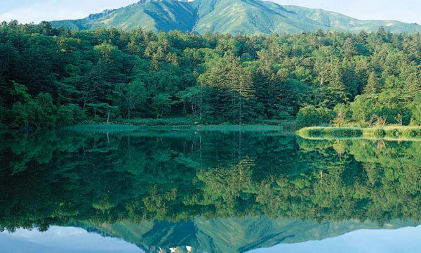 The scenery in late May in Jiuzhaigou