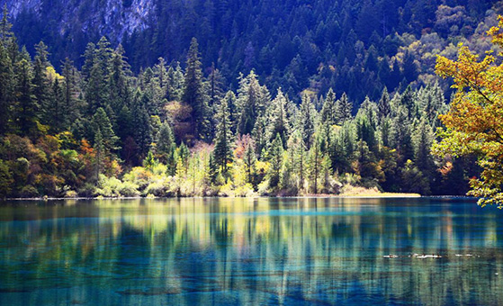 4 Days Chengdu Jiuzhaigou Hiking Tour