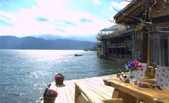 Lugu Lake Hotels