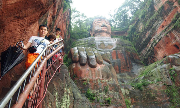 Leshan Giant Buddha Walk Tour