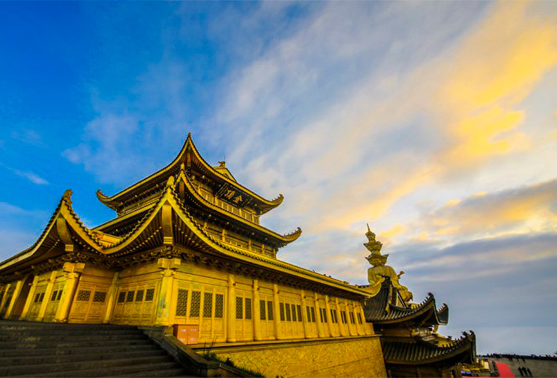 Mt. Emei Golden Sumbit