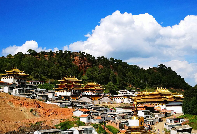 Langmusi Monastery