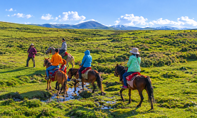 horse riding in Songpan