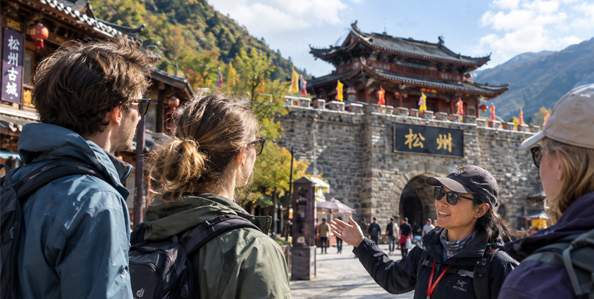 Songpan tour guide with travelers