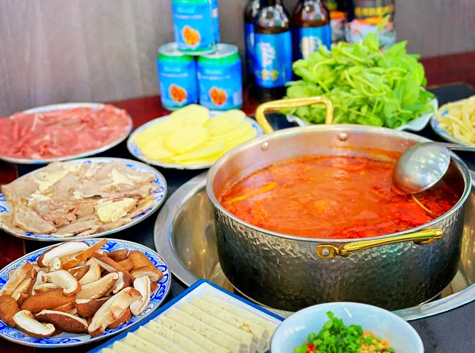 Taste local cuisine at Songpan Ancient Town