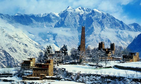 Zhonglu Tibetan Village in winter