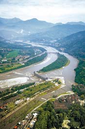Dujiangyan Irrigation System Travel Guide