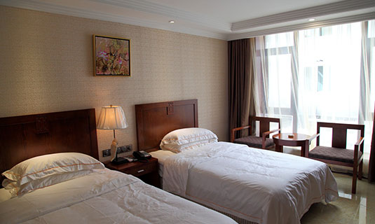 Golden Summit Hotel
